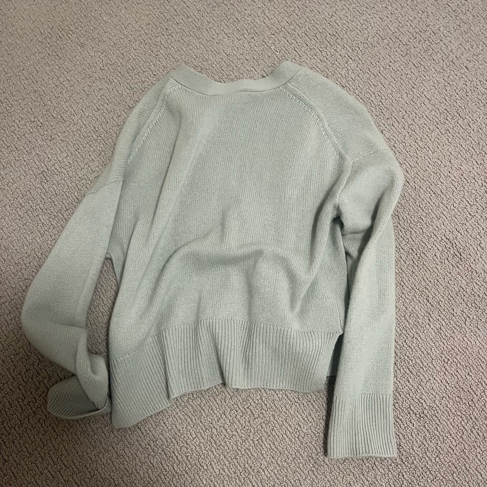 White + Warren Cashmere V Neck Cardigan Size Small